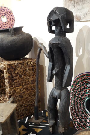 Figura Mumuye de madera